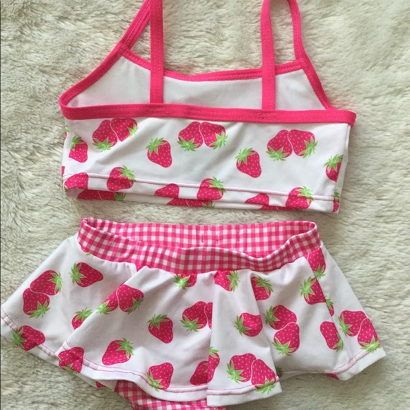 SOLD❌Strawberry two piece bathing suit - Picture 6 of 8